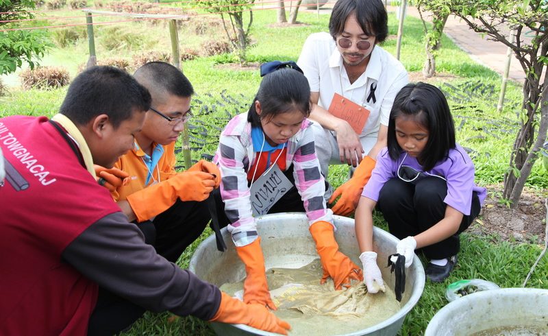 โครงการจิตอาสาพัฒนาเต่างอย : ค่ายศิลปะเยาวชน ตามรอยศาสตร์แห่งพระราชา