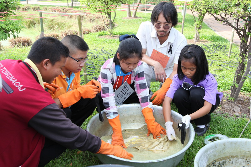 โครงการจิตอาสาพัฒนาเต่างอย : ค่ายศิลปะเยาวชน ตามรอยศาสตร์แห่งพระราชา