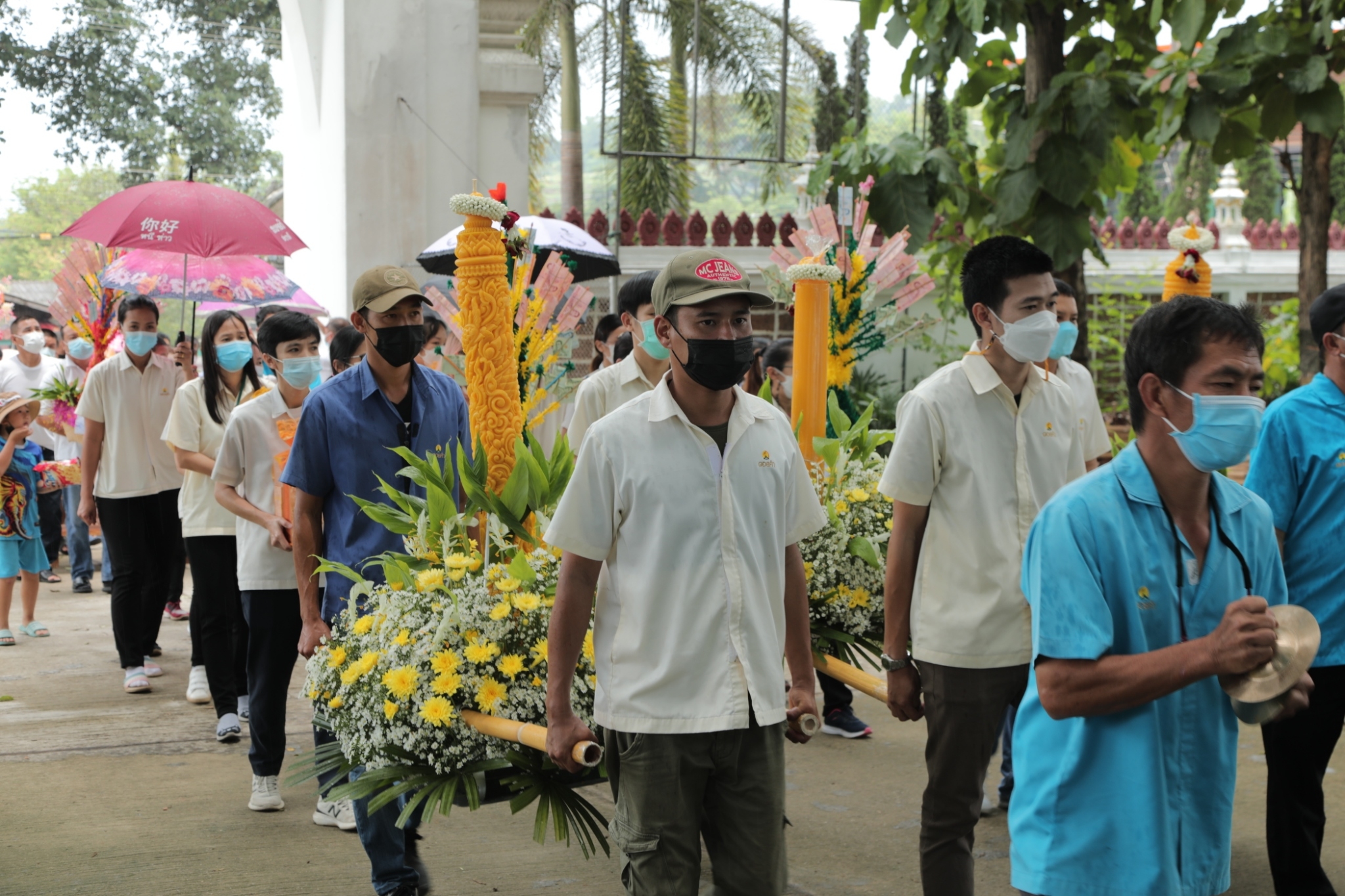 โรงงานหลวงฯ ทั้ง 3 แห่ง ของดอยคำ ร่วมถวายเทียนพรรษา เนื่องในวันอาสาฬหบูชา และวันเข้าพรรษา ประจำปี 2565