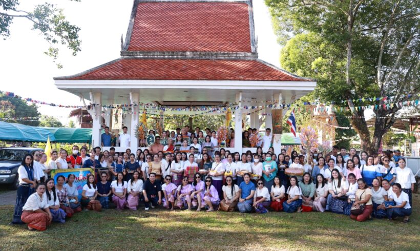 ดอยคำ ร่วมกับชุมชนรอบโรงงานหลวงฯ ทำบุญทอดกฐินสามัคคี (สายอีสาน) ประจำปี 2566