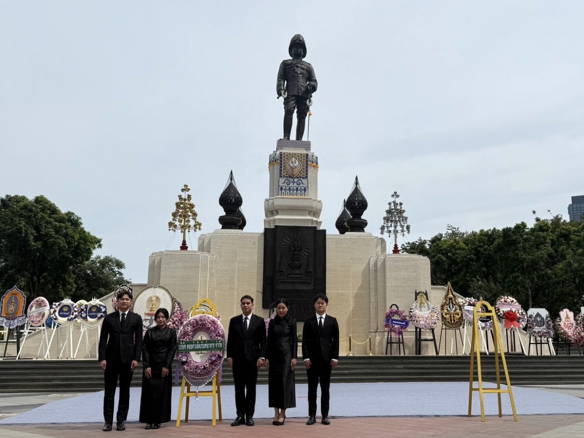 ดอยคำ วางพวงมาลา เนื่องในวันสมเด็จพระมหาธีรราชเจ้า ครบรอบ 100 ปี 25 พฤศจิกายน 2568