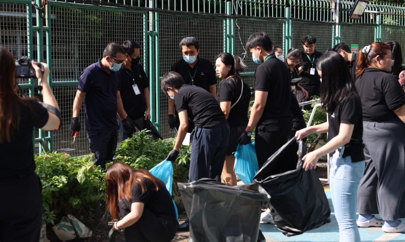 ดอยคำ ทำบุญตักบาตร บำเพ็ญประโยชน์ ถวายเป็นพระราชกุศล เนื่องในโอกาสวันพ่อแห่งชาติ ดอยคำ ทำบุญตักบาตร บำเพ็ญประโยชน์ ถวายเป็นพระราชกุศล เนื่องในโอกาสวันพ่อแห่งชาติ